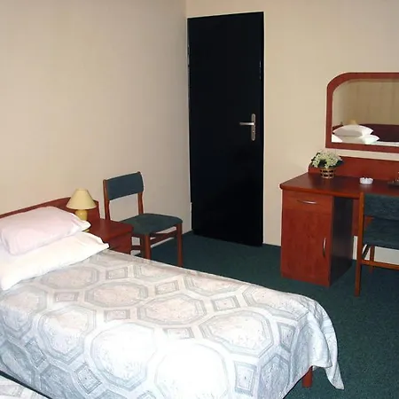 Ufo ベッド・アンド・ブレックファスト 3*